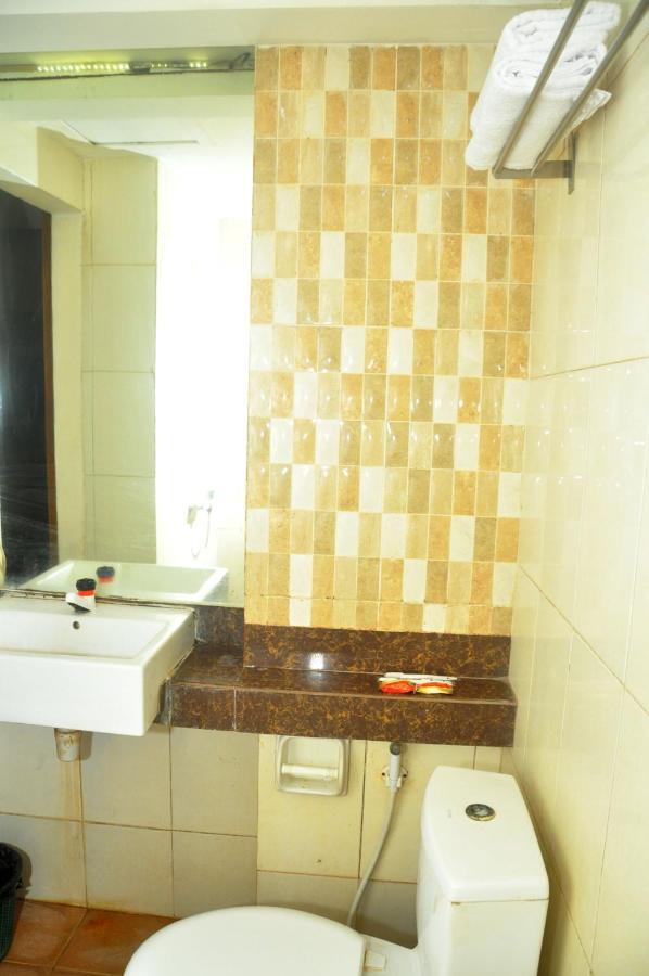 Ams Penthouse Otel Cakarta Dış mekan fotoğraf
