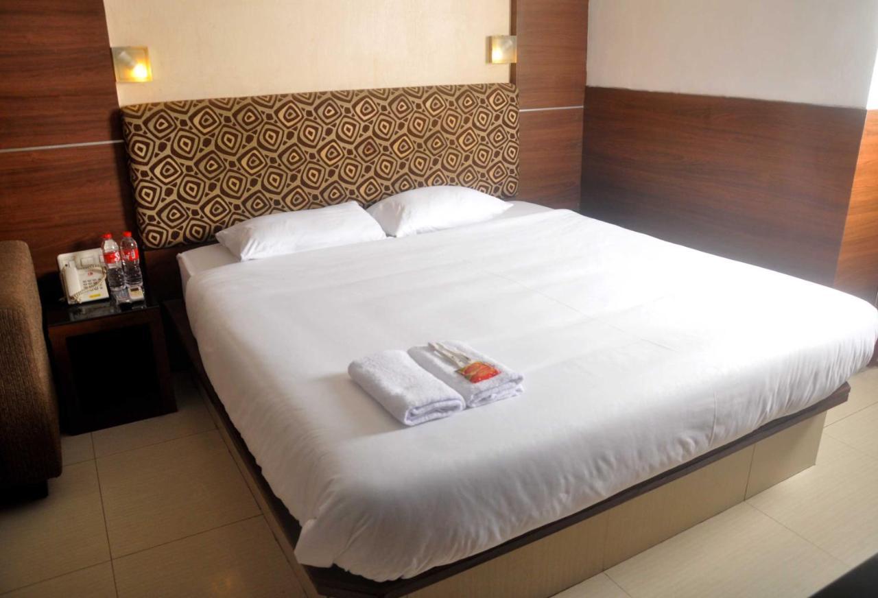 Ams Penthouse Otel Cakarta Dış mekan fotoğraf